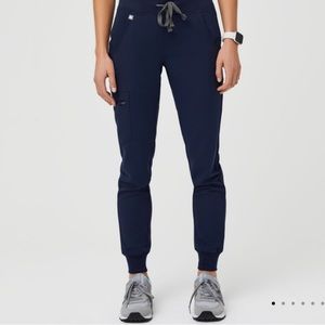 Figs Zamora Jogger Scrub Pants in Black